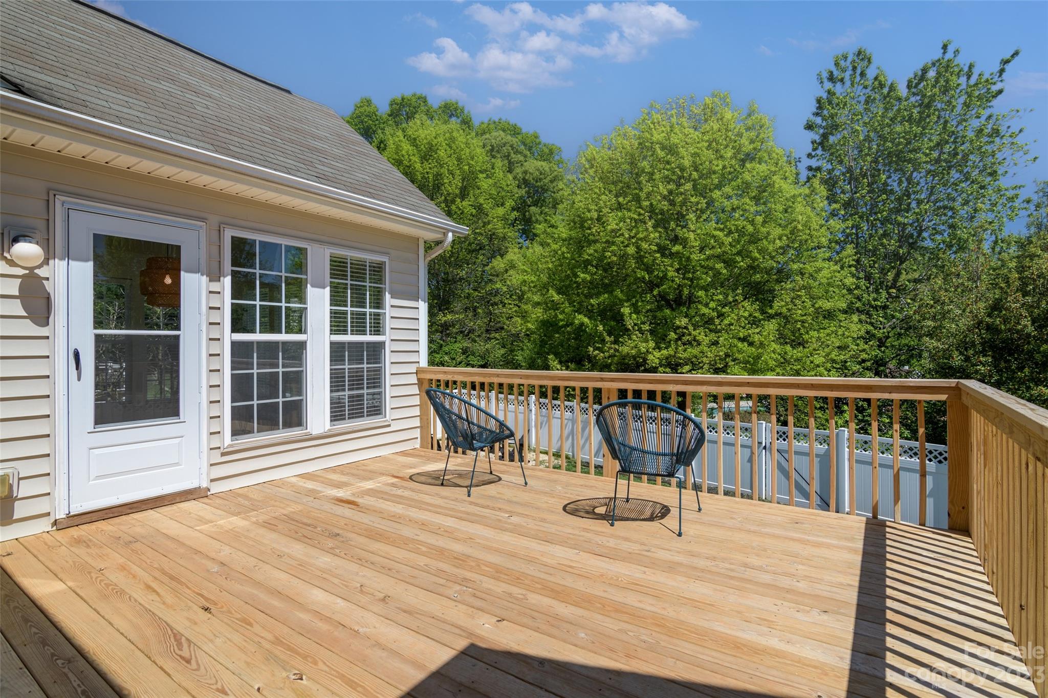 1305 Cochrane Woods Lane