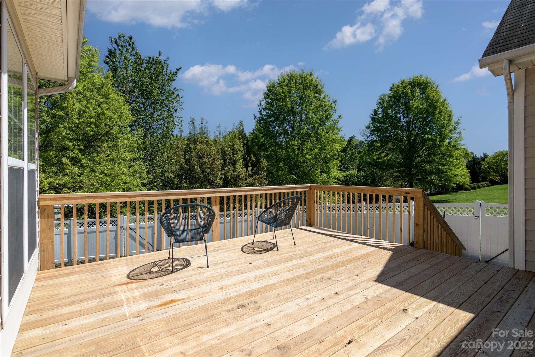 1305 Cochrane Woods Lane