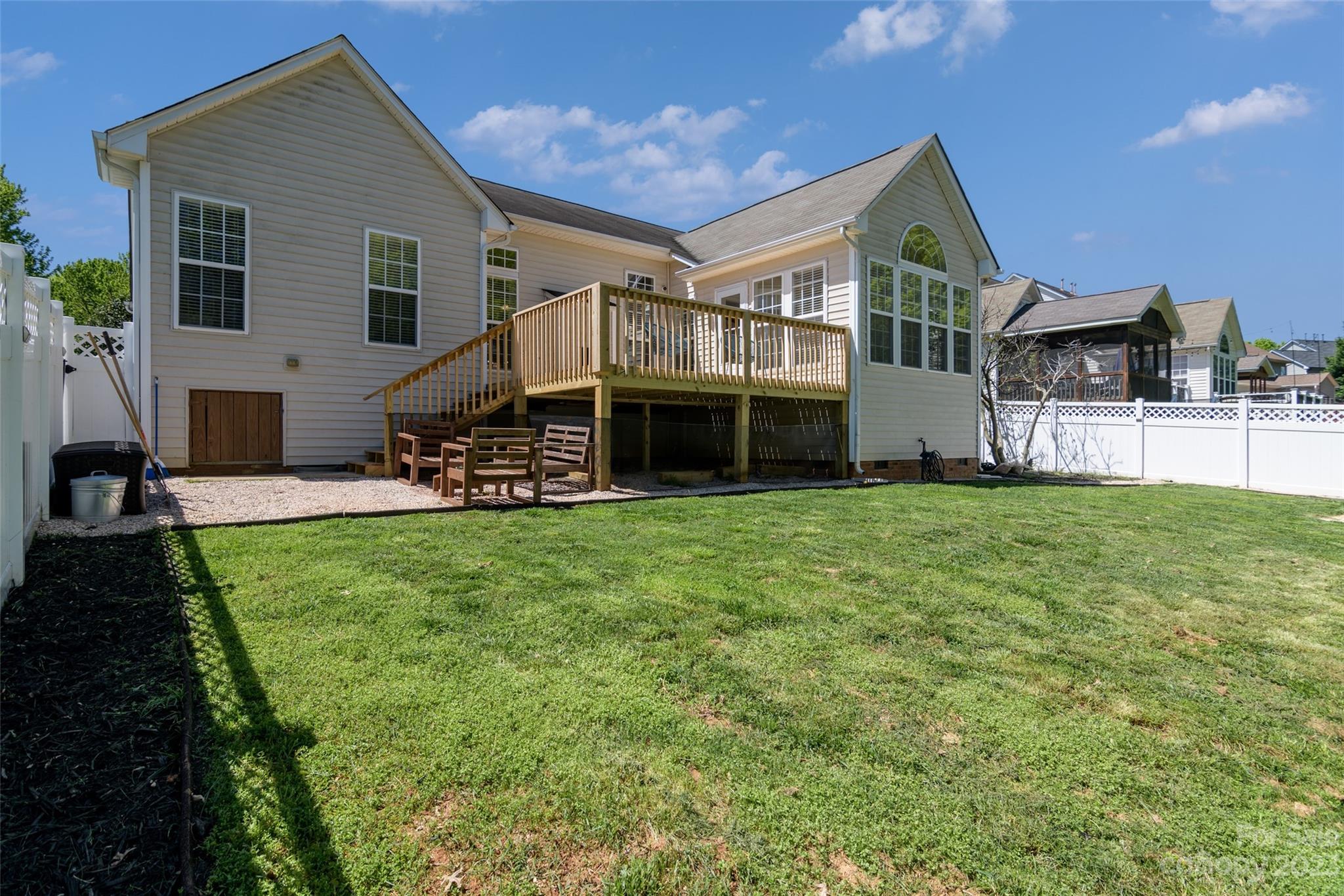 1305 Cochrane Woods Lane