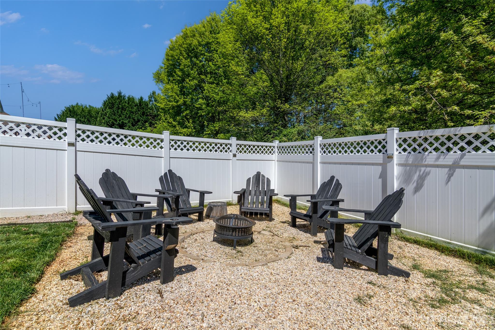 1305 Cochrane Woods Lane