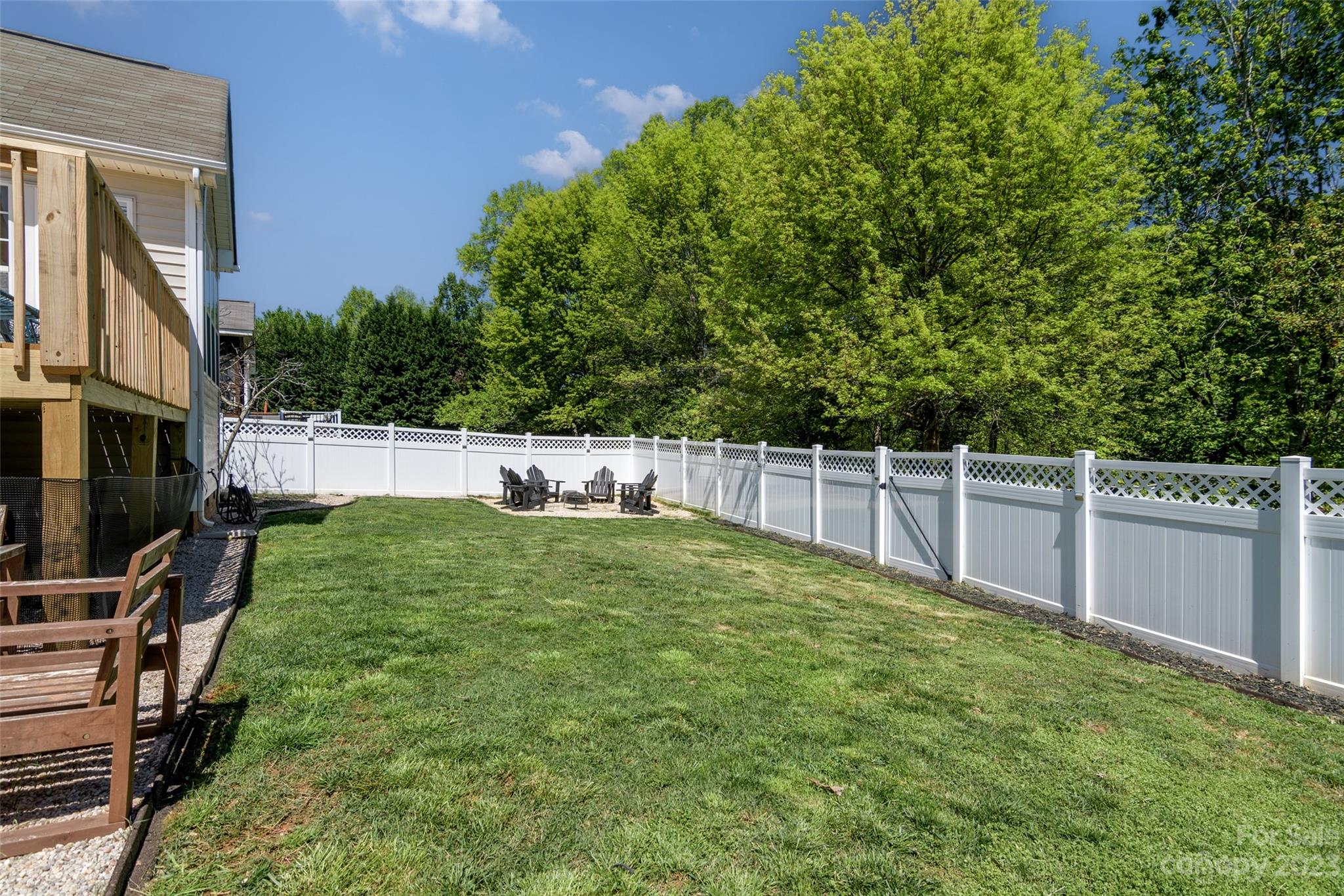 1305 Cochrane Woods Lane