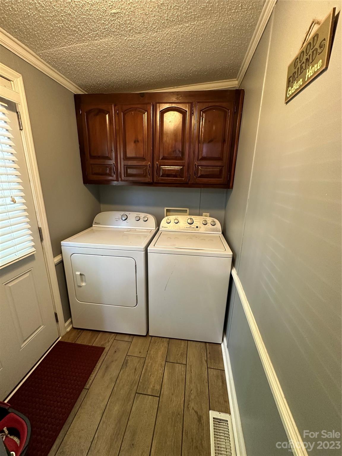 1086 Southwood Drive