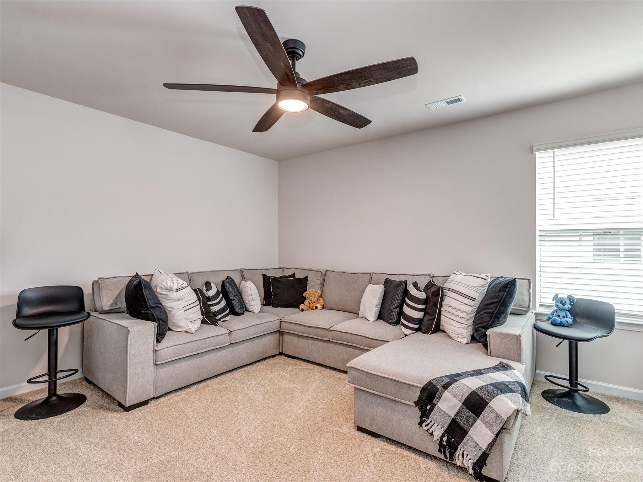 534 King Clover Lane