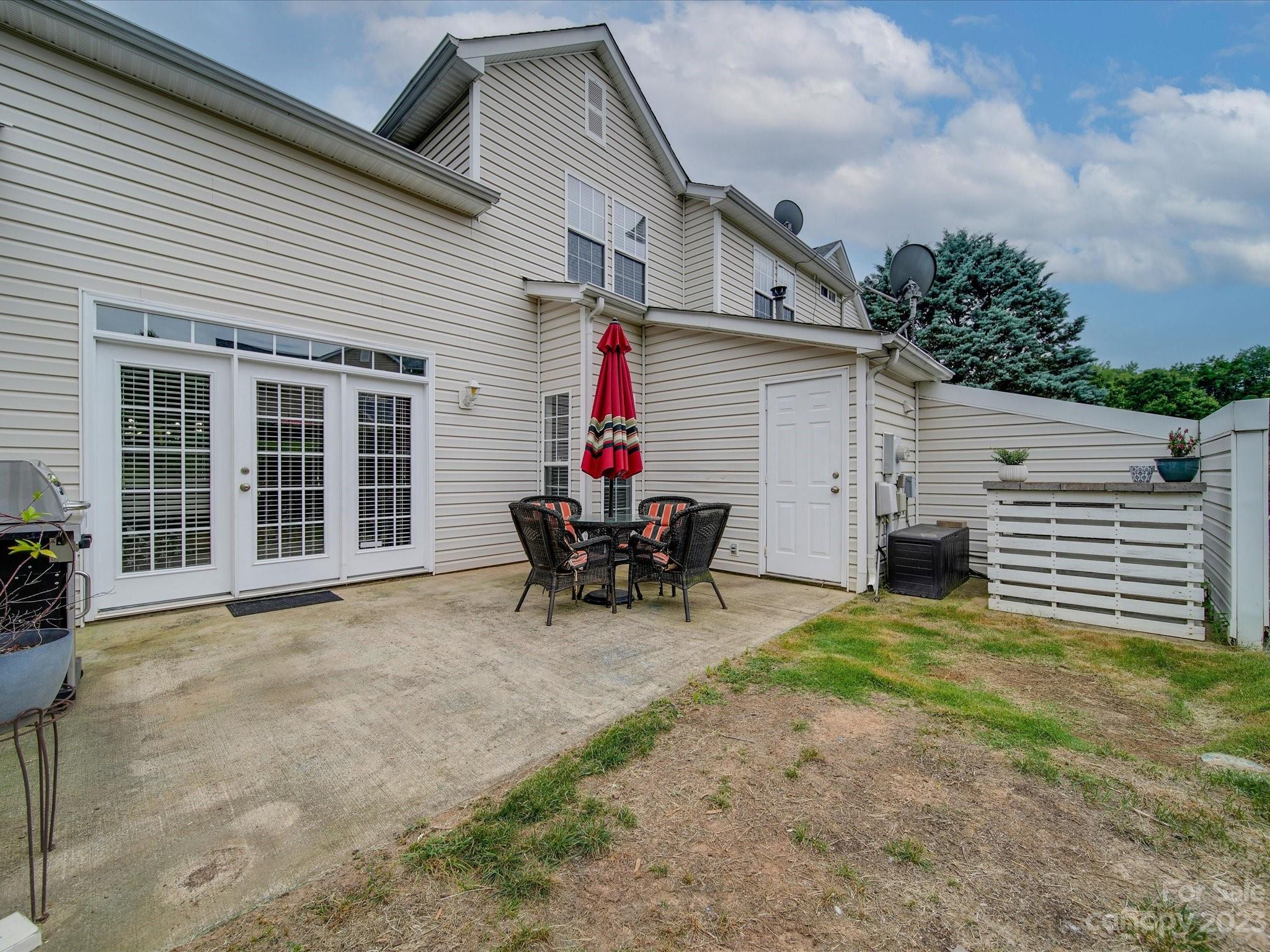 5328 Silabert Avenue