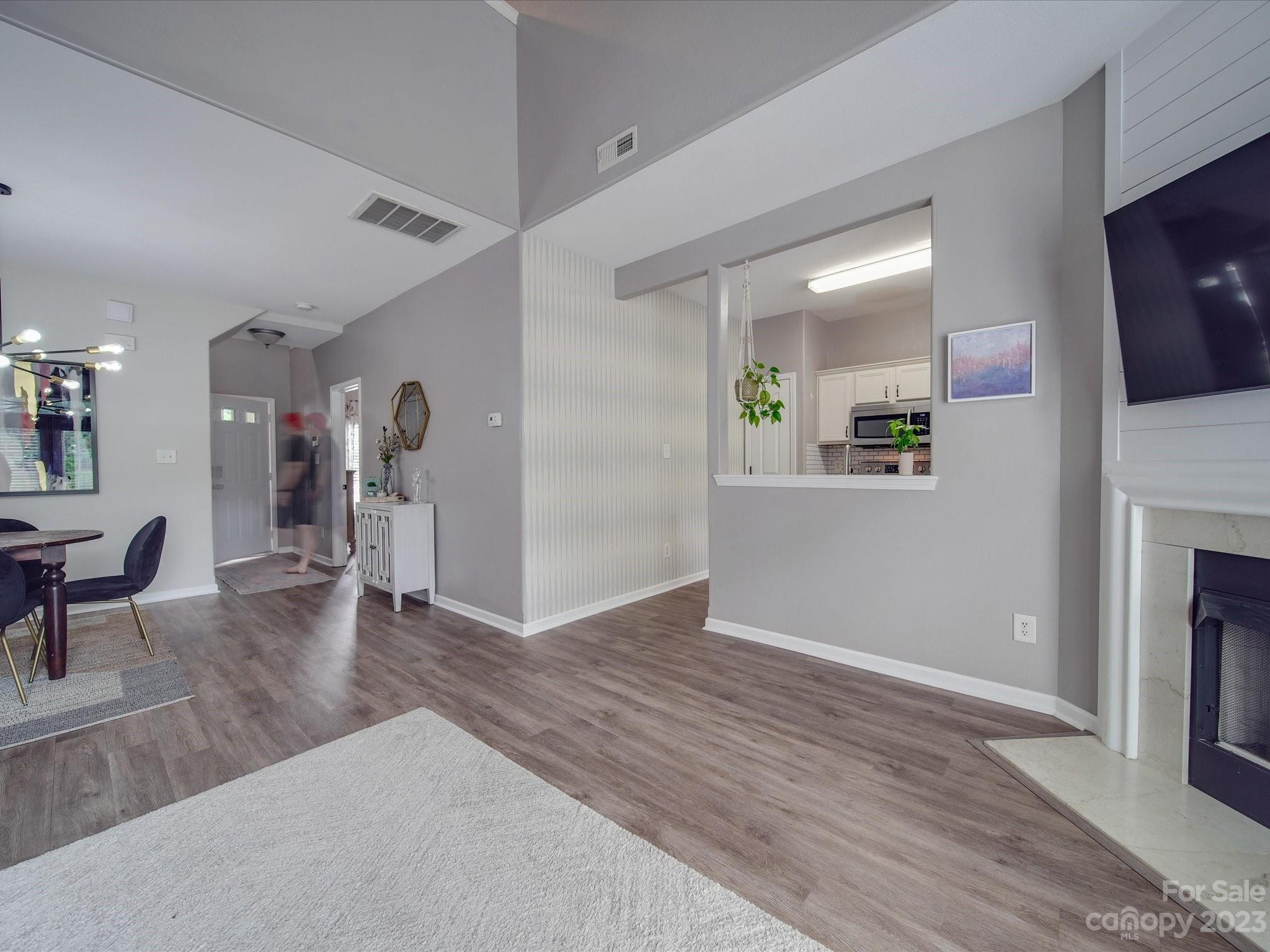 5328 Silabert Avenue