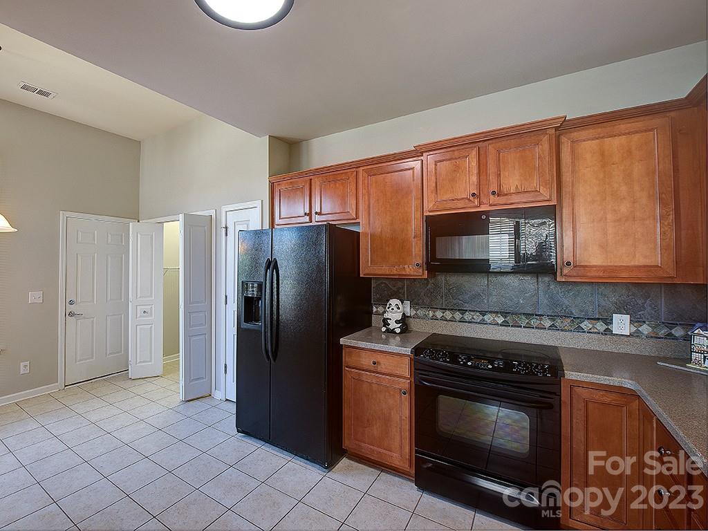 16332 Raven Crest Drive