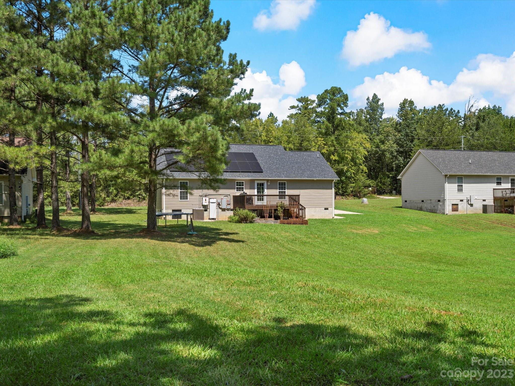 1553 California Road