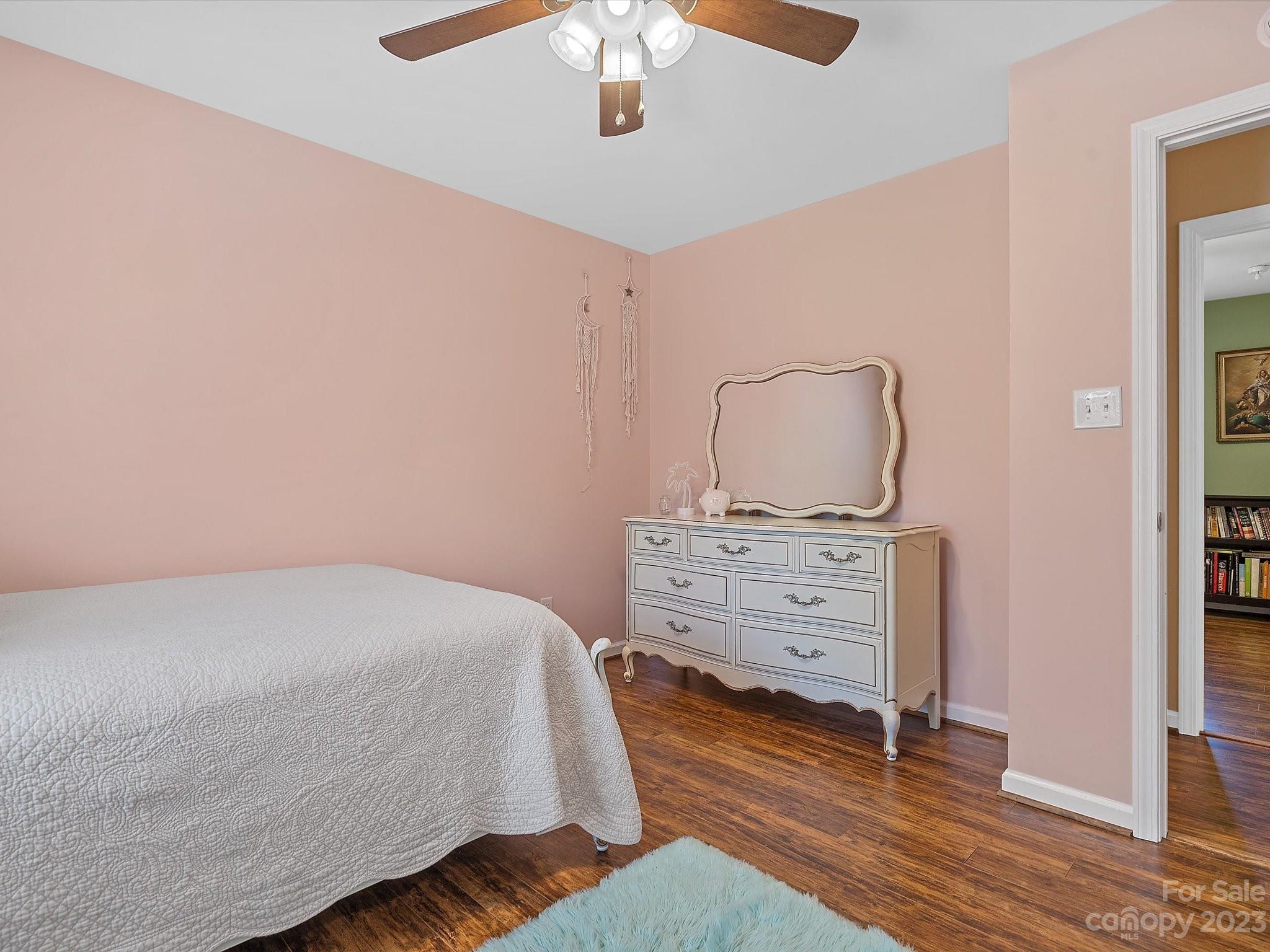 1553 California Road