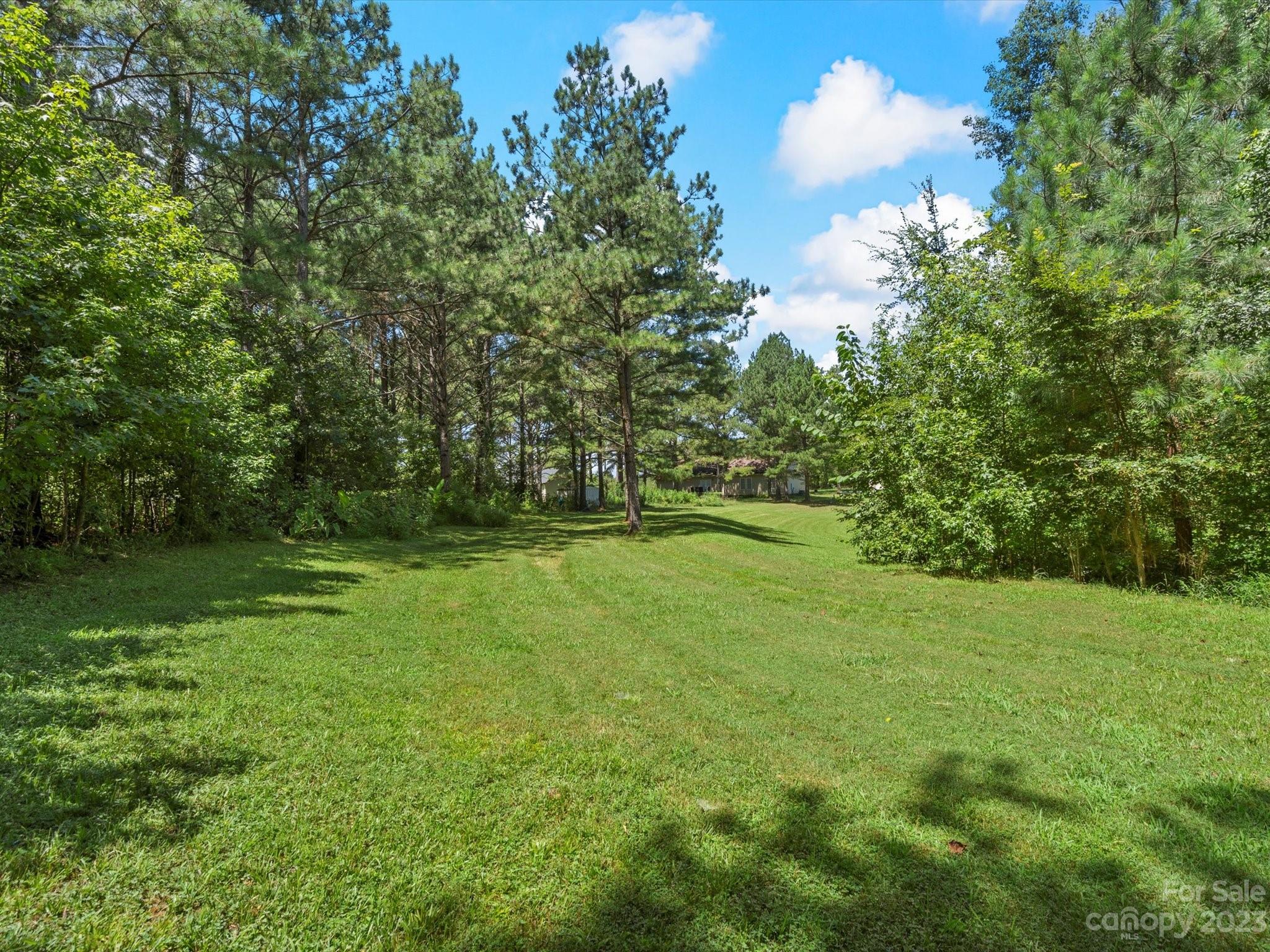 1553 California Road