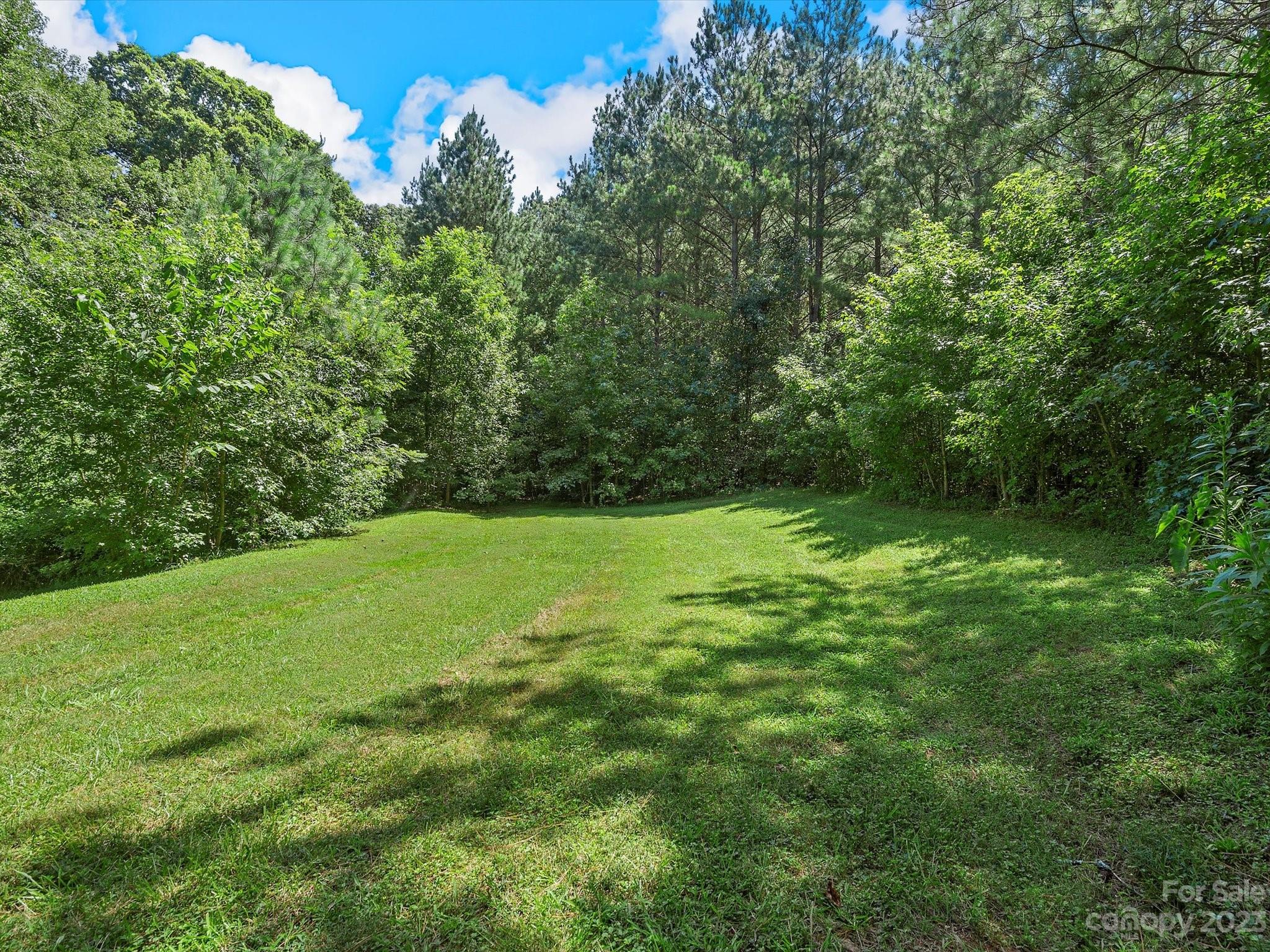 1553 California Road