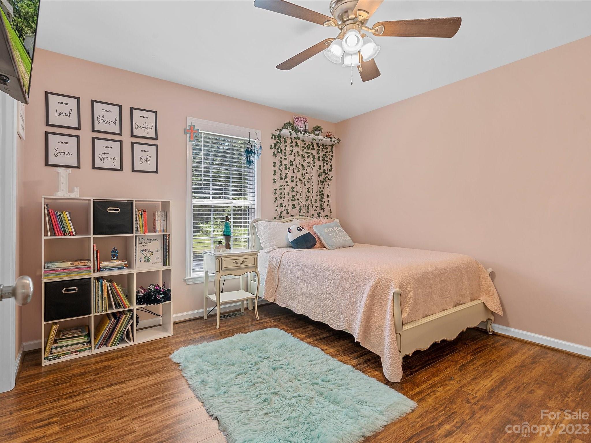 1553 California Road