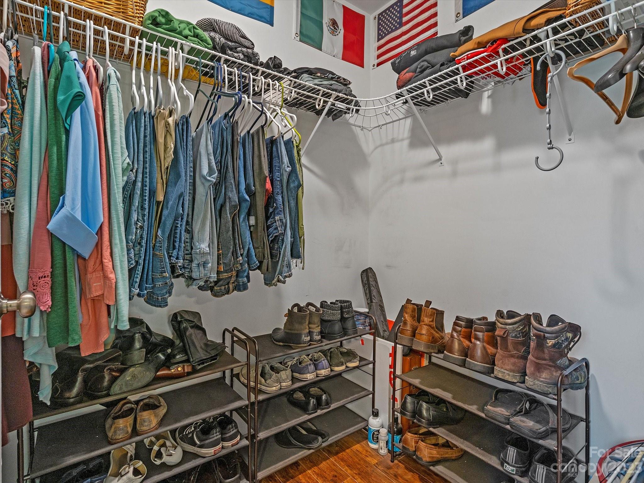 1553 California Road