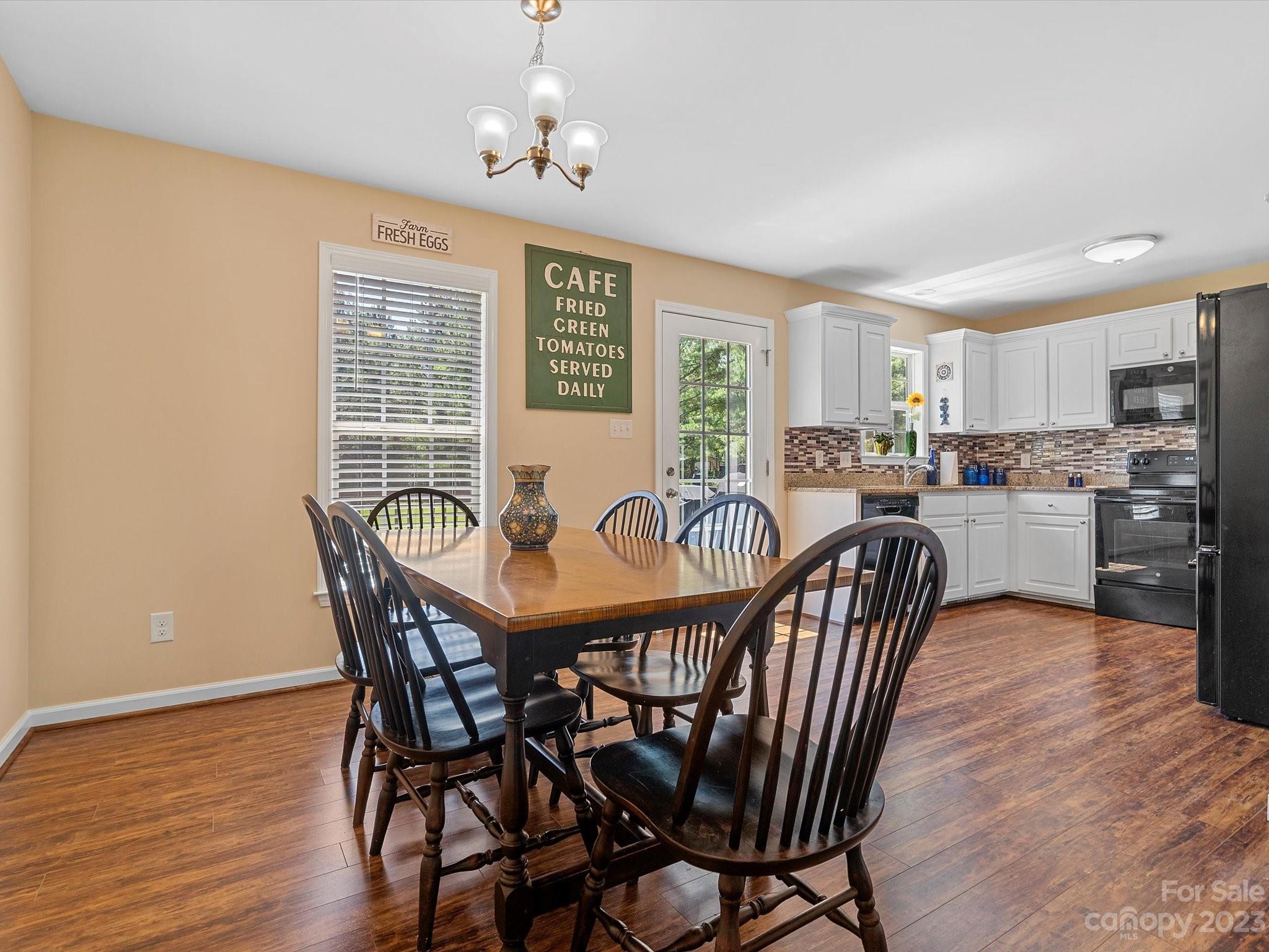 1553 California Road