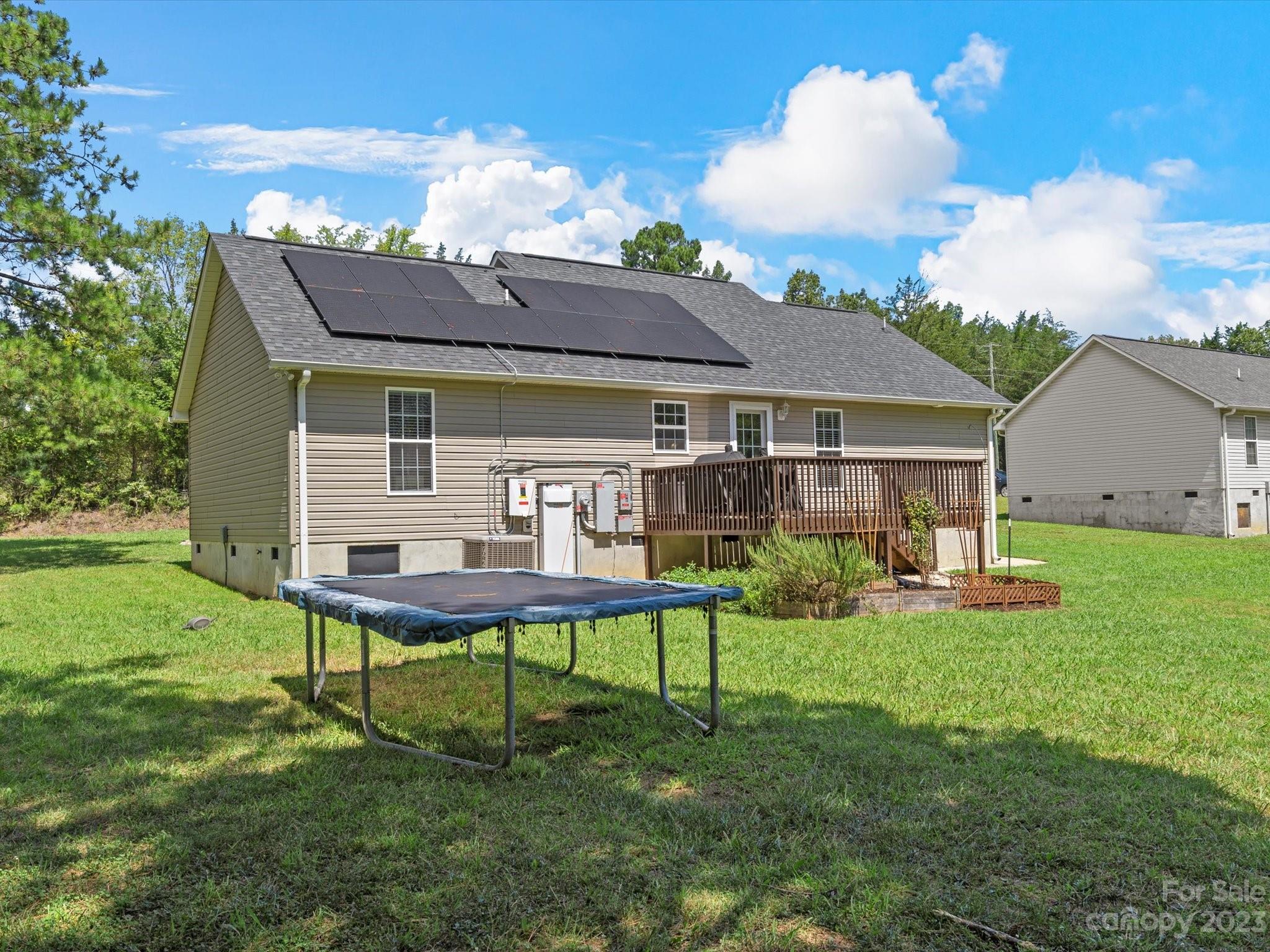 1553 California Road