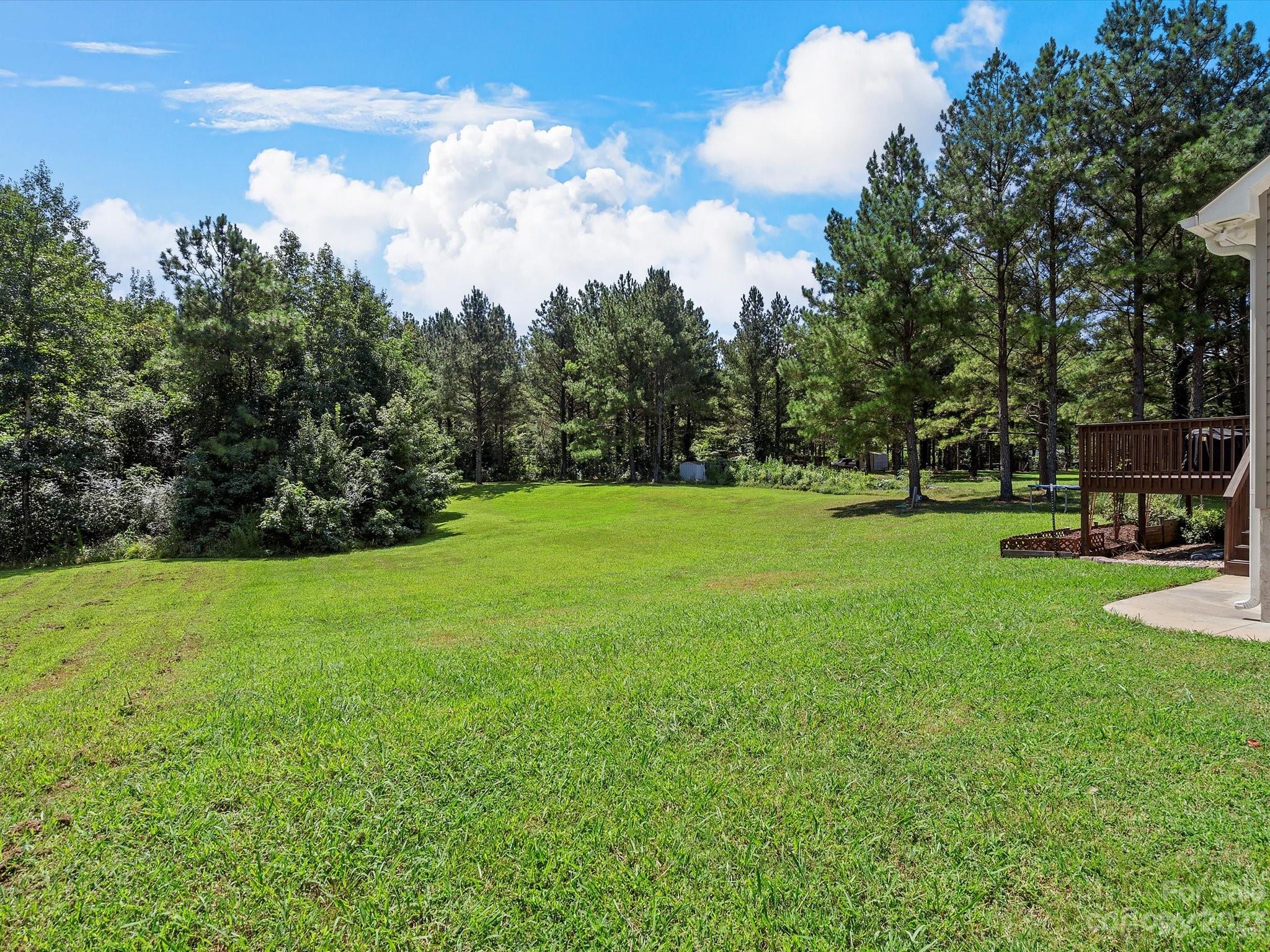 1553 California Road