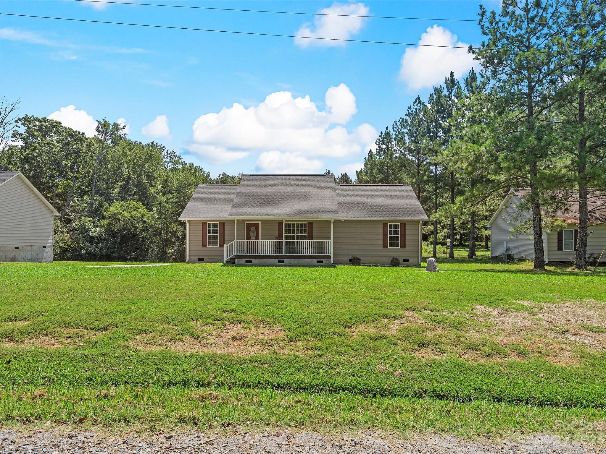 1553 California Road