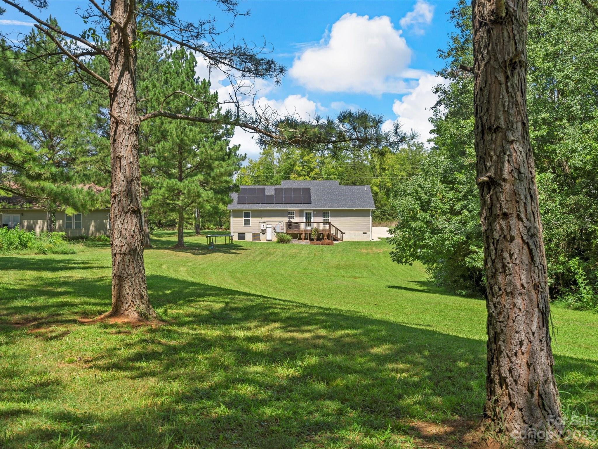 1553 California Road