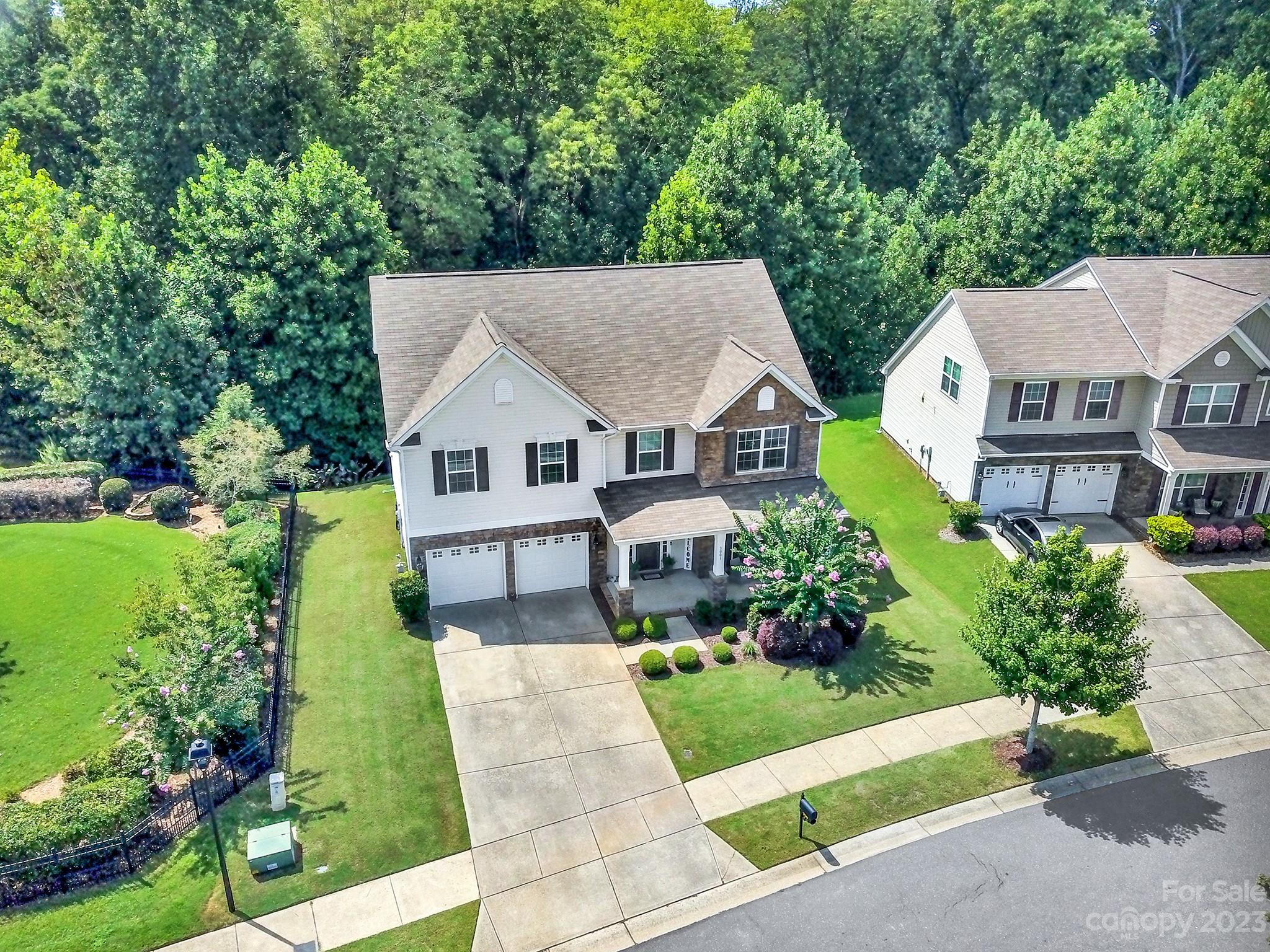 3001 Ainsley Lane