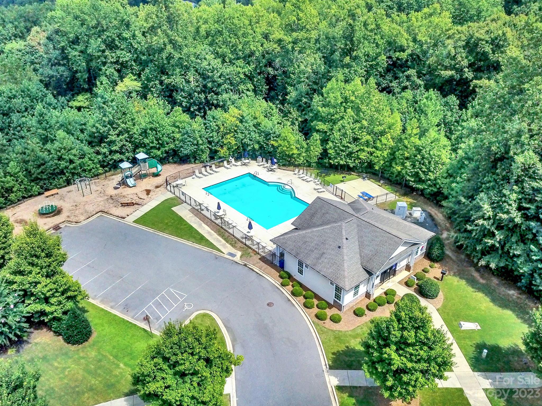 3001 Ainsley Lane