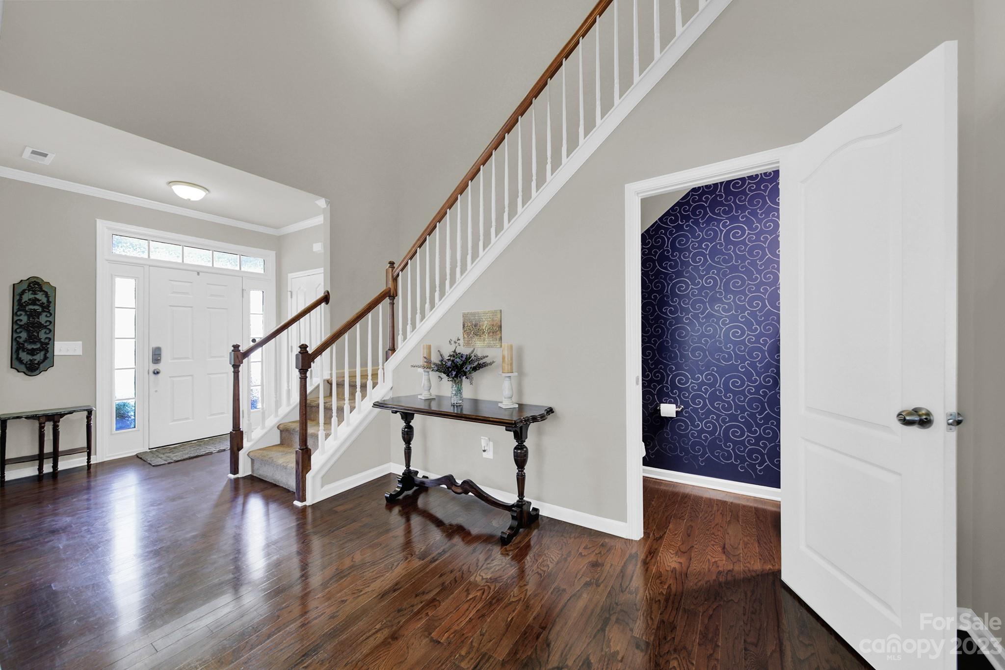 3001 Ainsley Lane