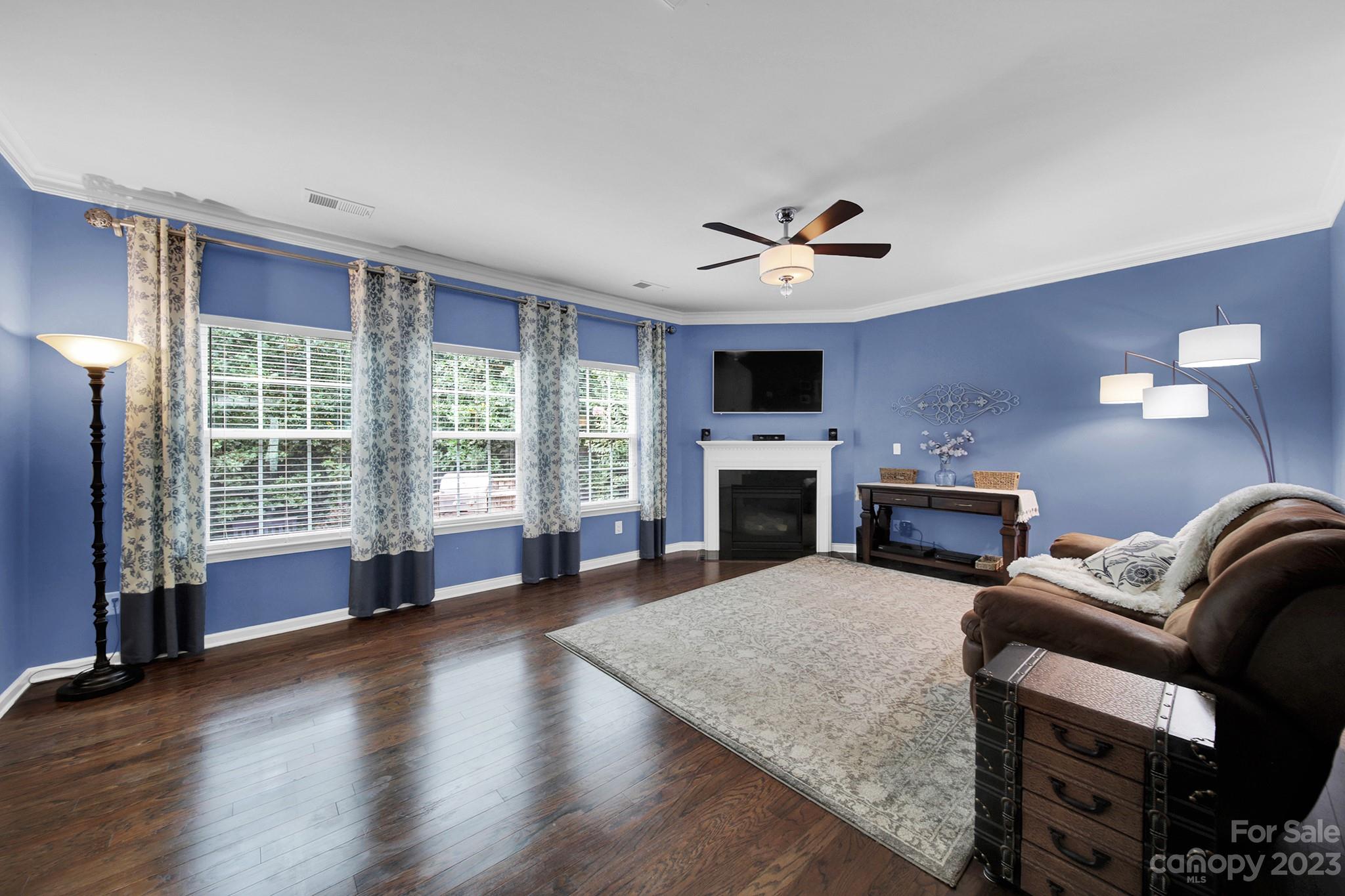 3001 Ainsley Lane