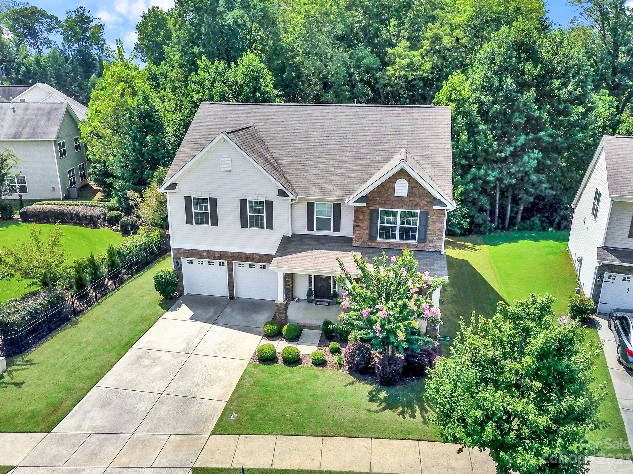 3001 Ainsley Lane