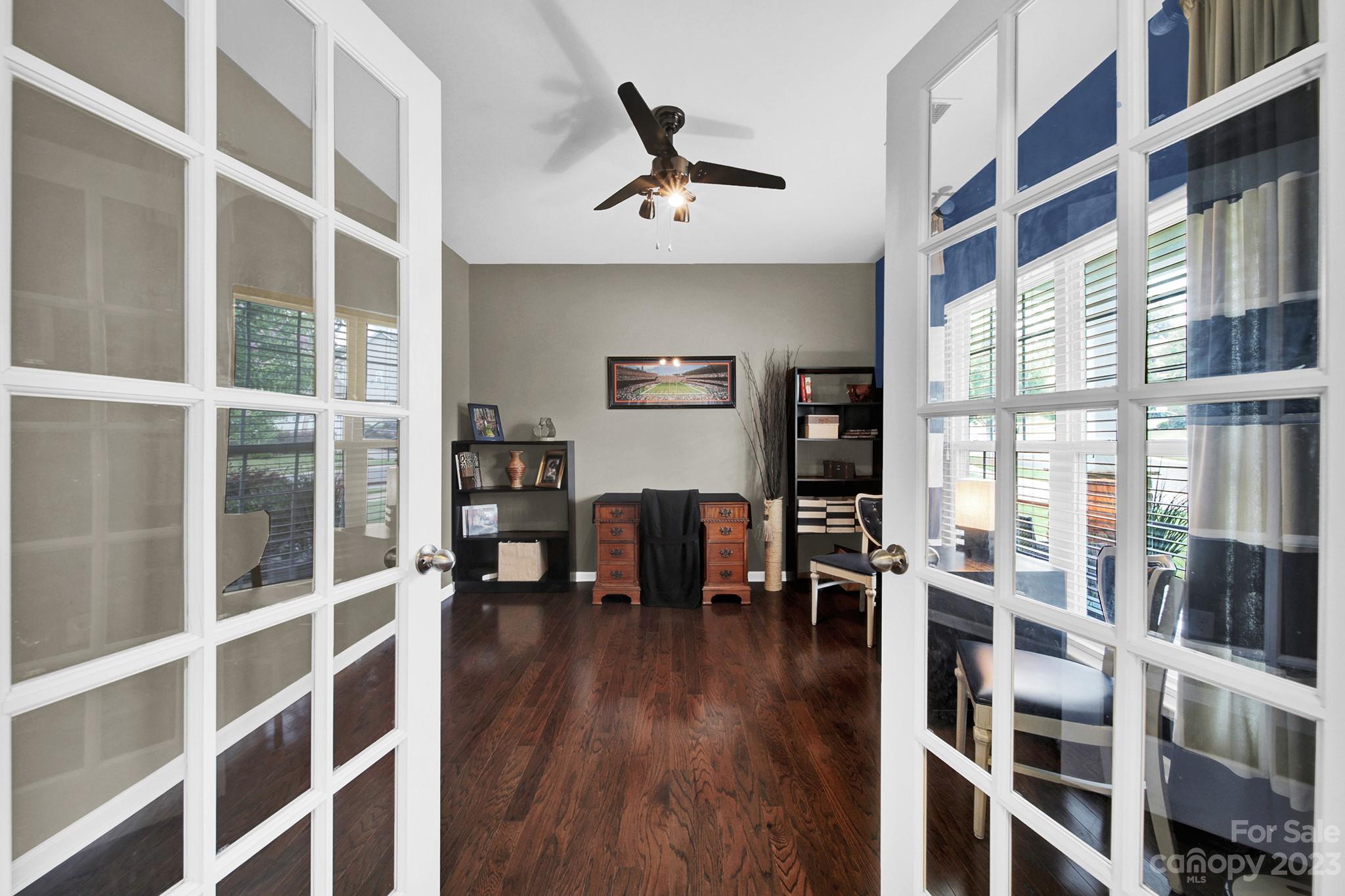 3001 Ainsley Lane