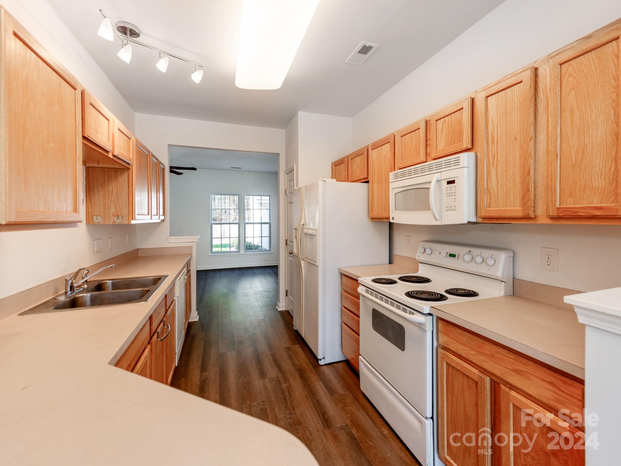 12203 Cane Branch Way