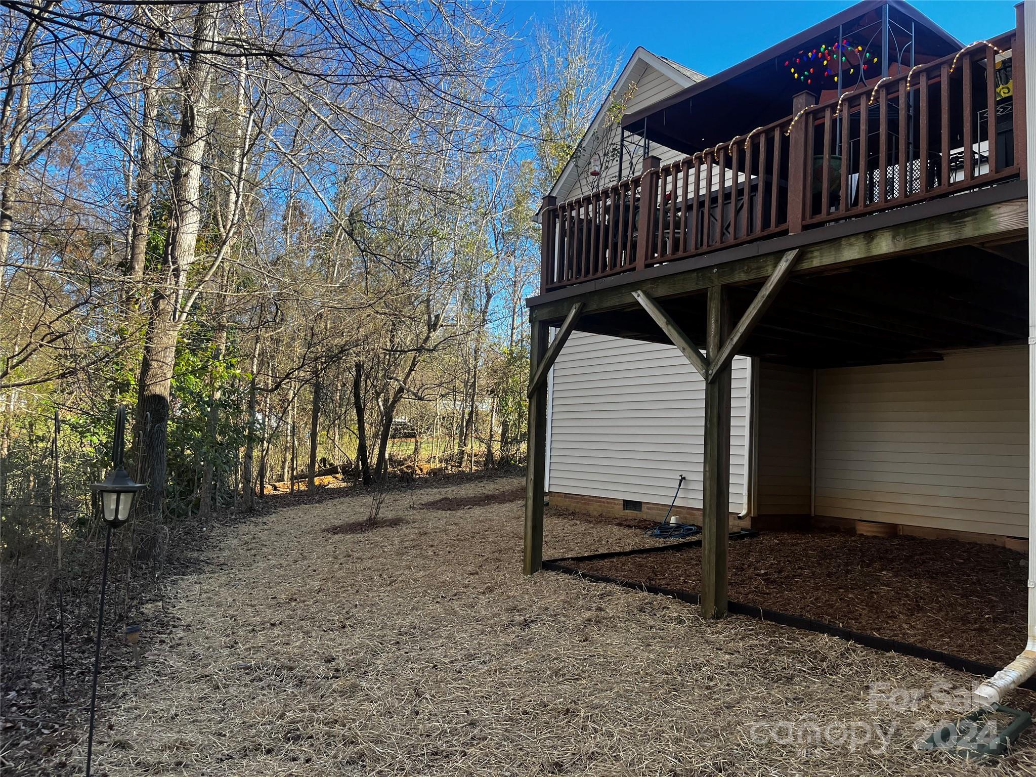 2727 Phillips Woods Lane