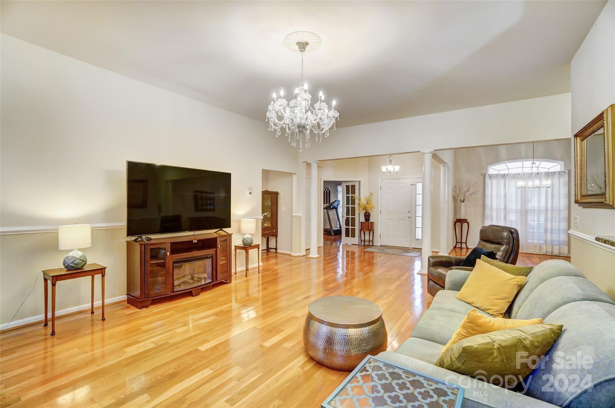 2727 Phillips Woods Lane