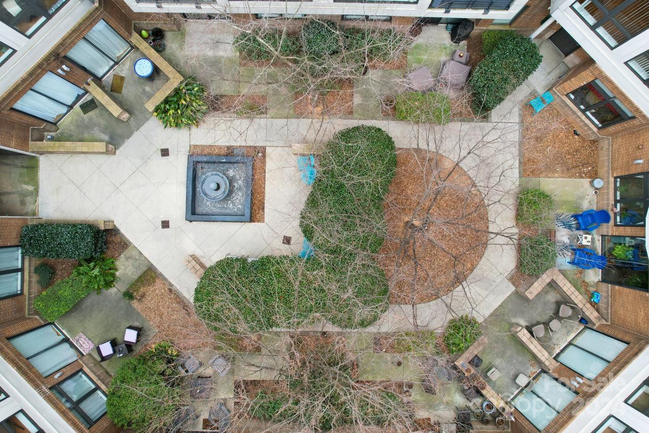 525 E 6th Street Unit: 407