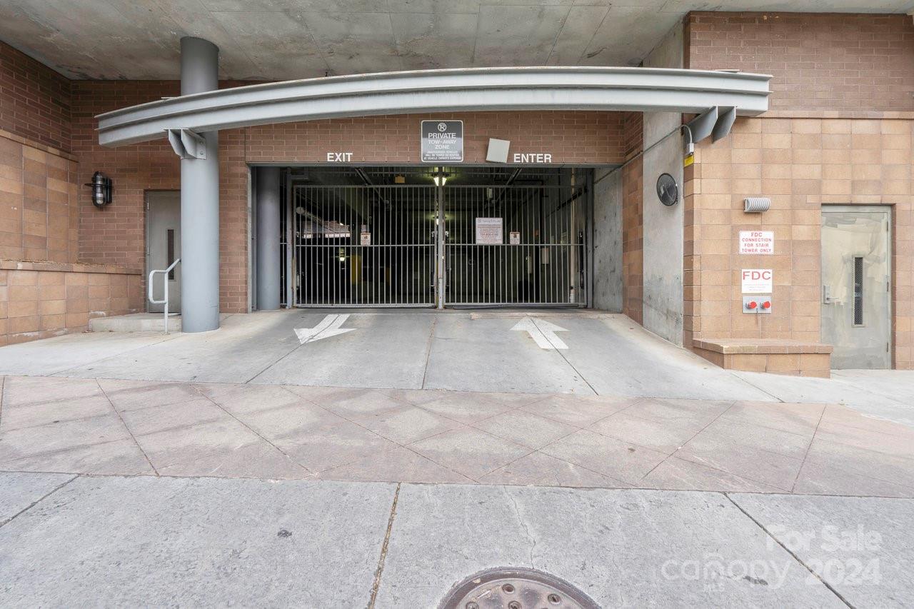 525 E 6th Street Unit: 407