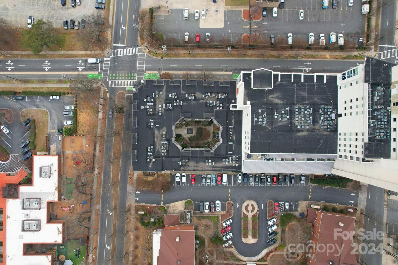 525 E 6th Street Unit: 407