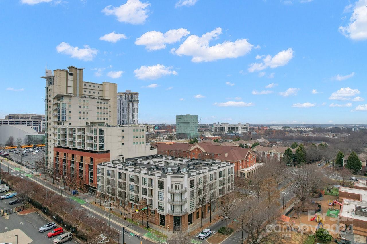 525 E 6th Street Unit: 407