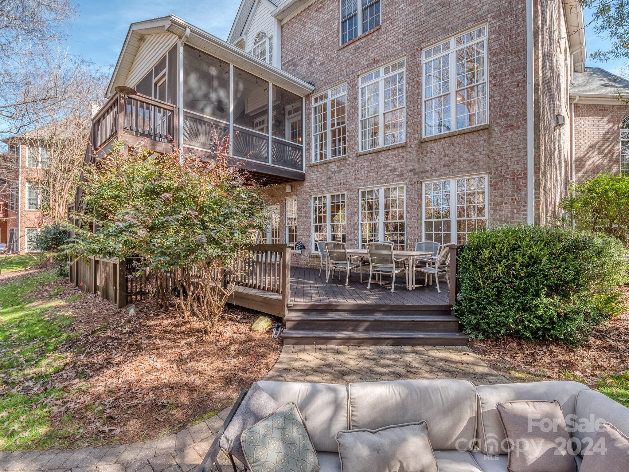 2902 Providence View Lane