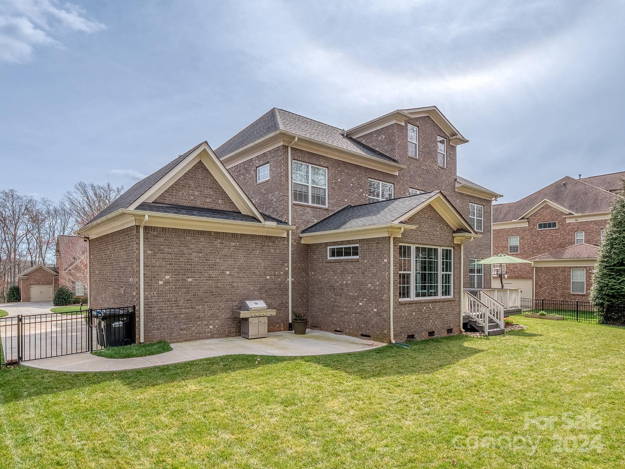 16046 Reynolds Drive