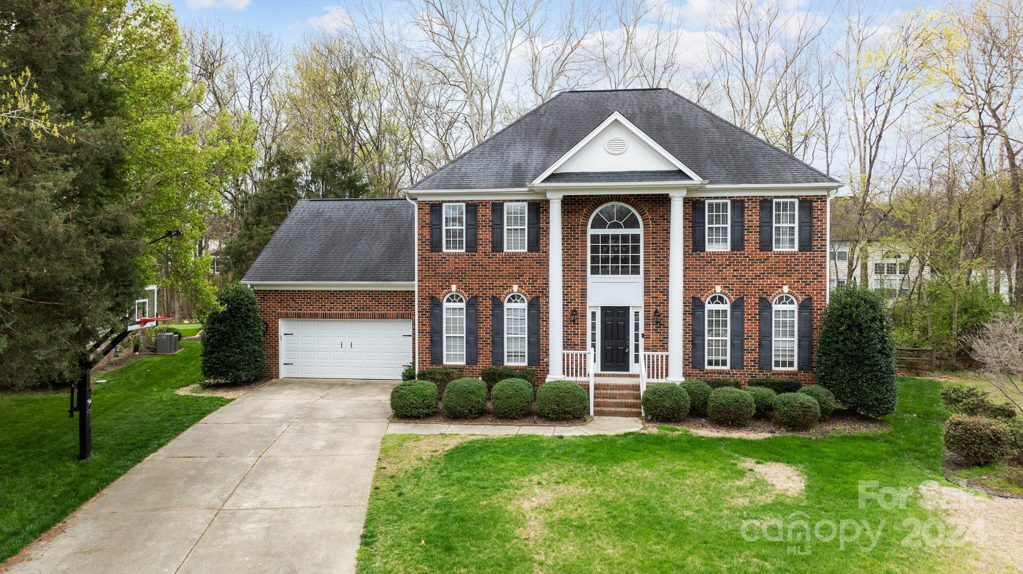102 Towton Court