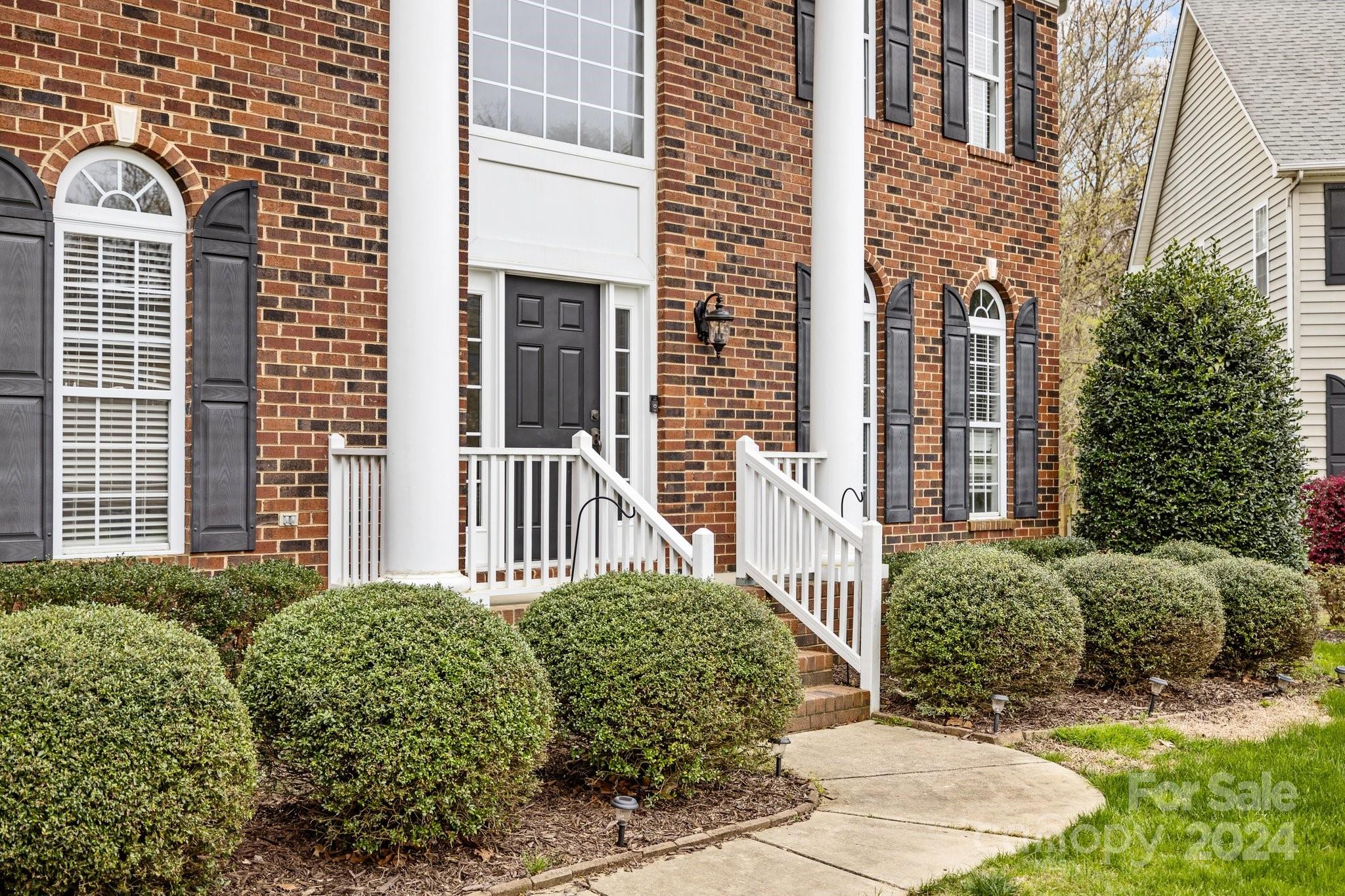 102 Towton Court