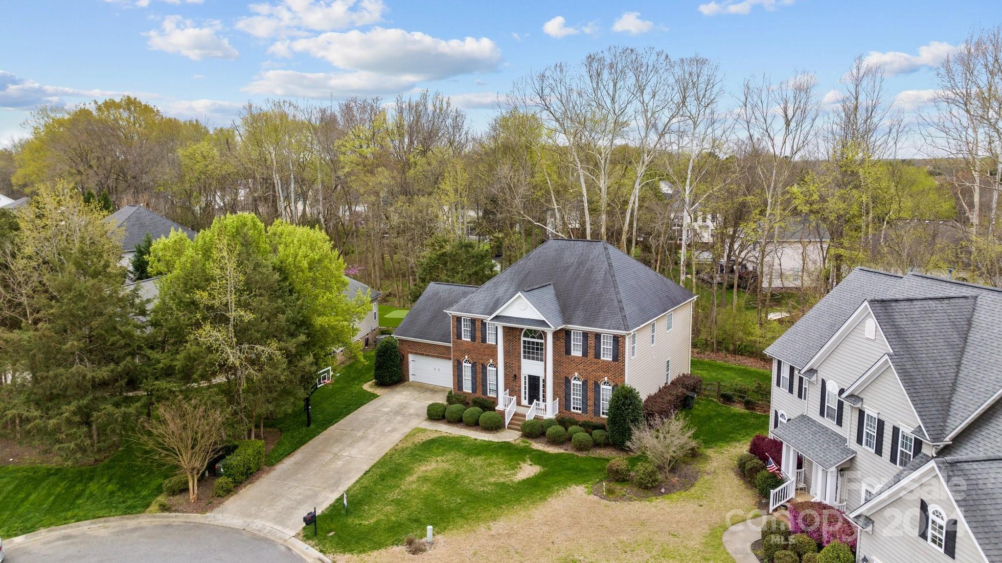 102 Towton Court
