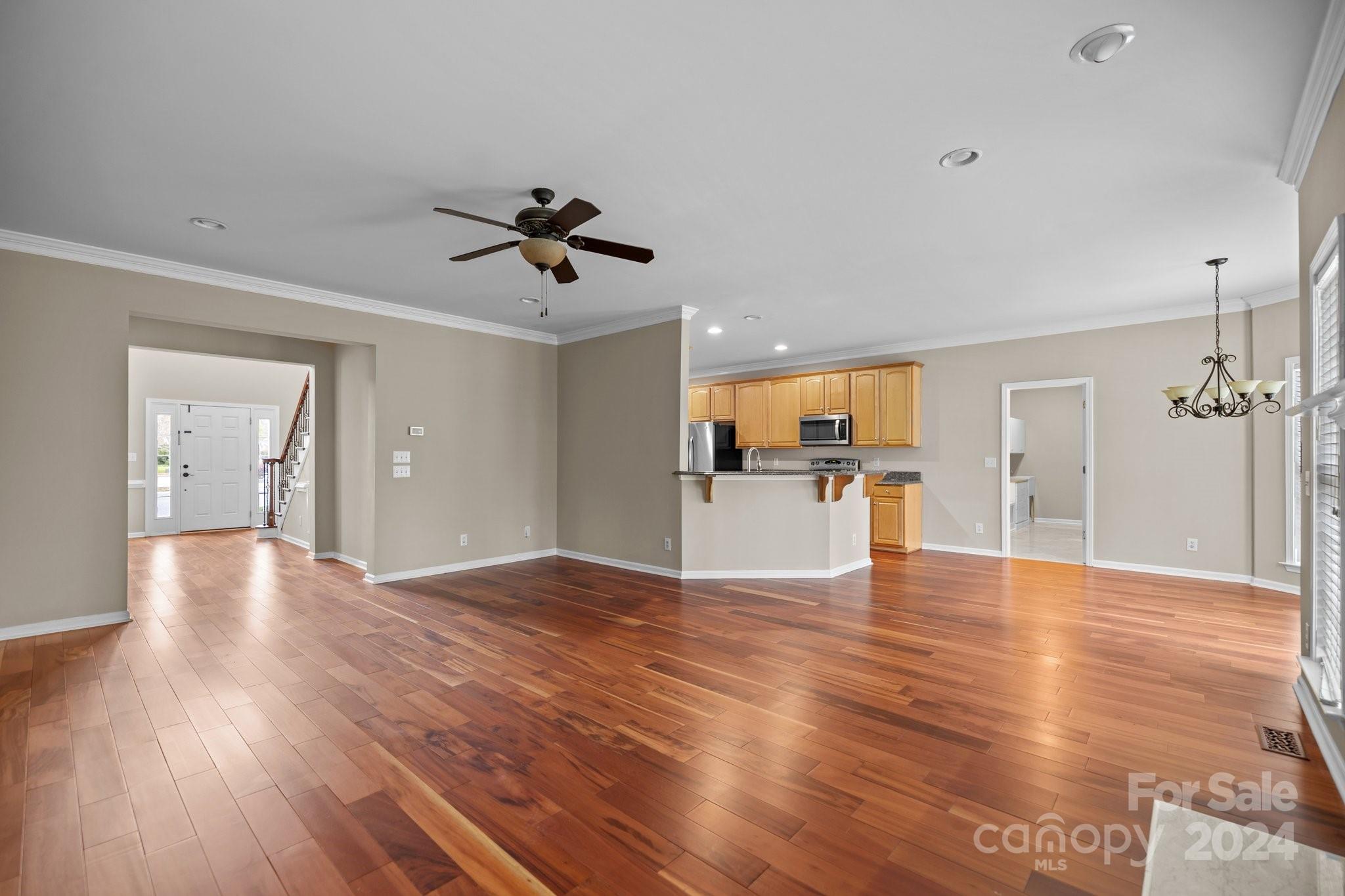 102 Towton Court