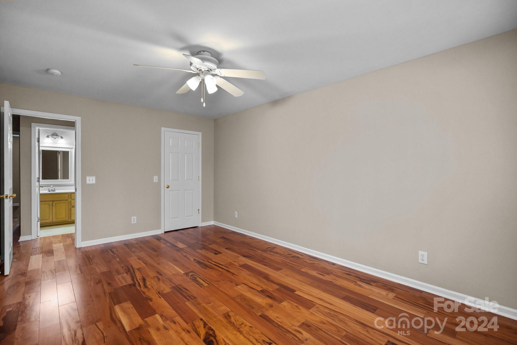 102 Towton Court