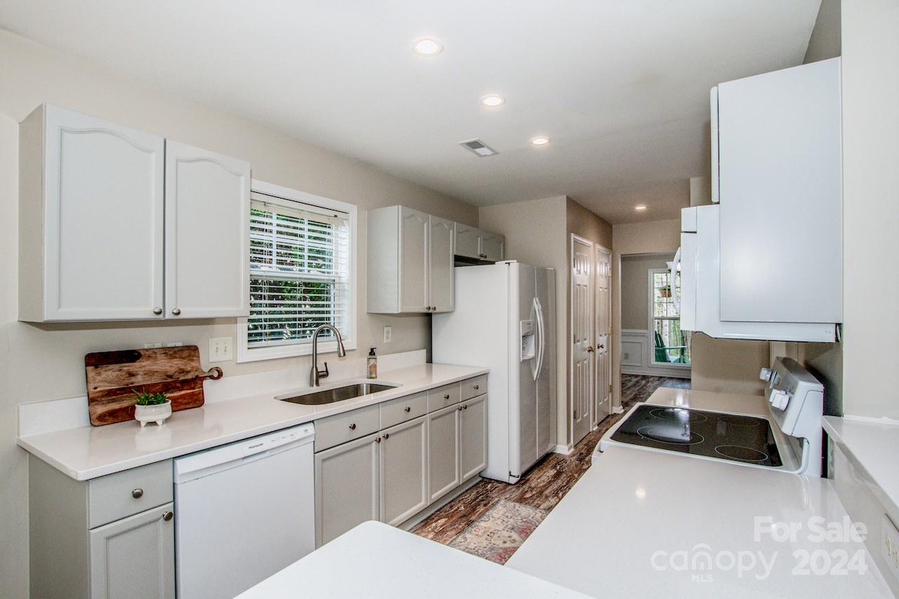 7939 Rolling Meadows Lane