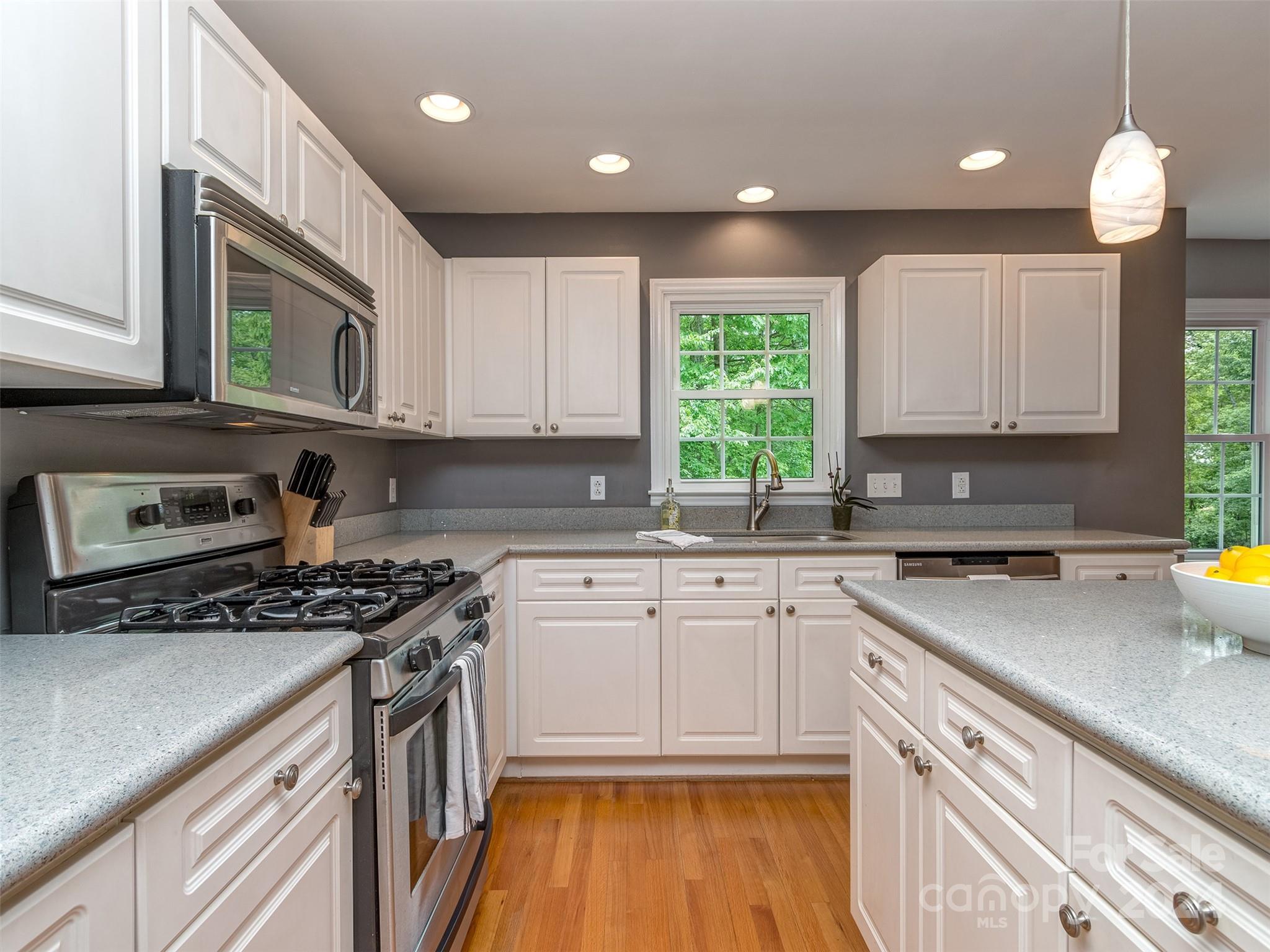 4800 Hickory Glen Drive