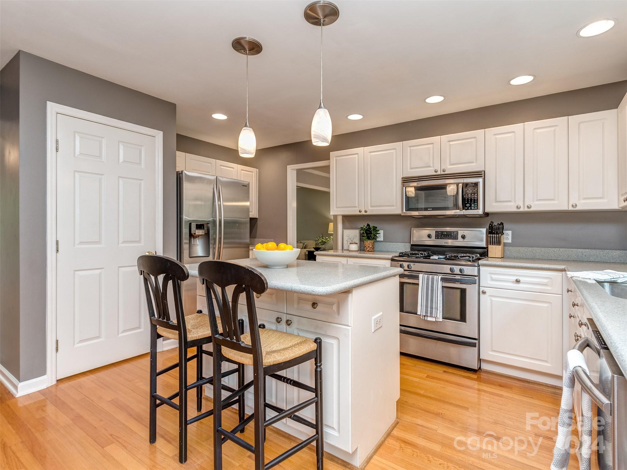 4800 Hickory Glen Drive