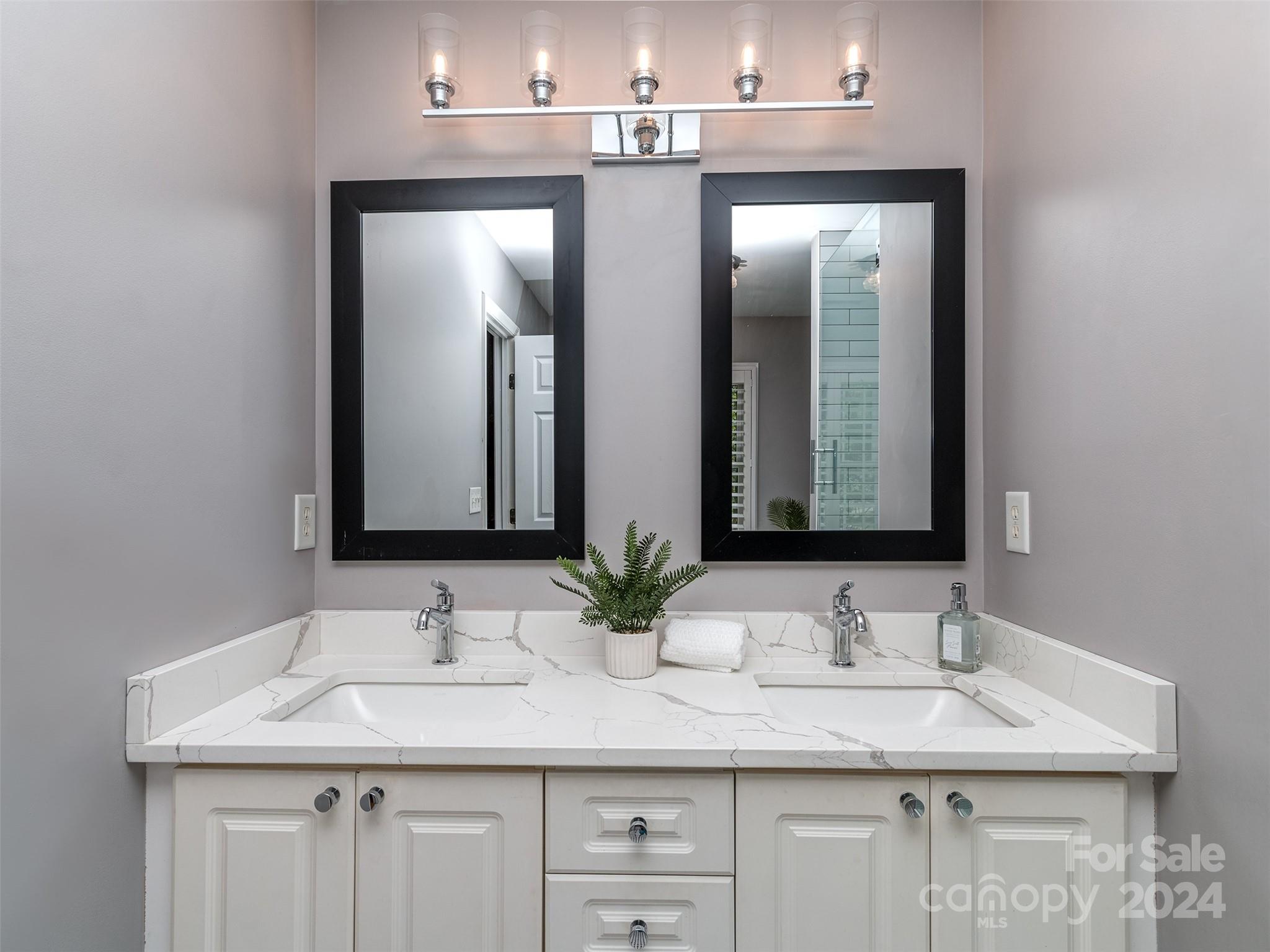 4800 Hickory Glen Drive