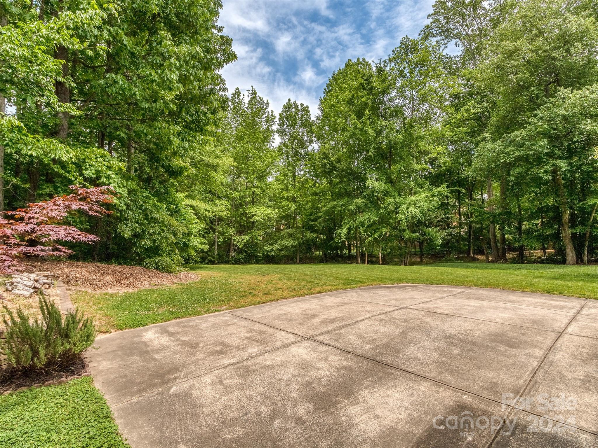 4800 Hickory Glen Drive