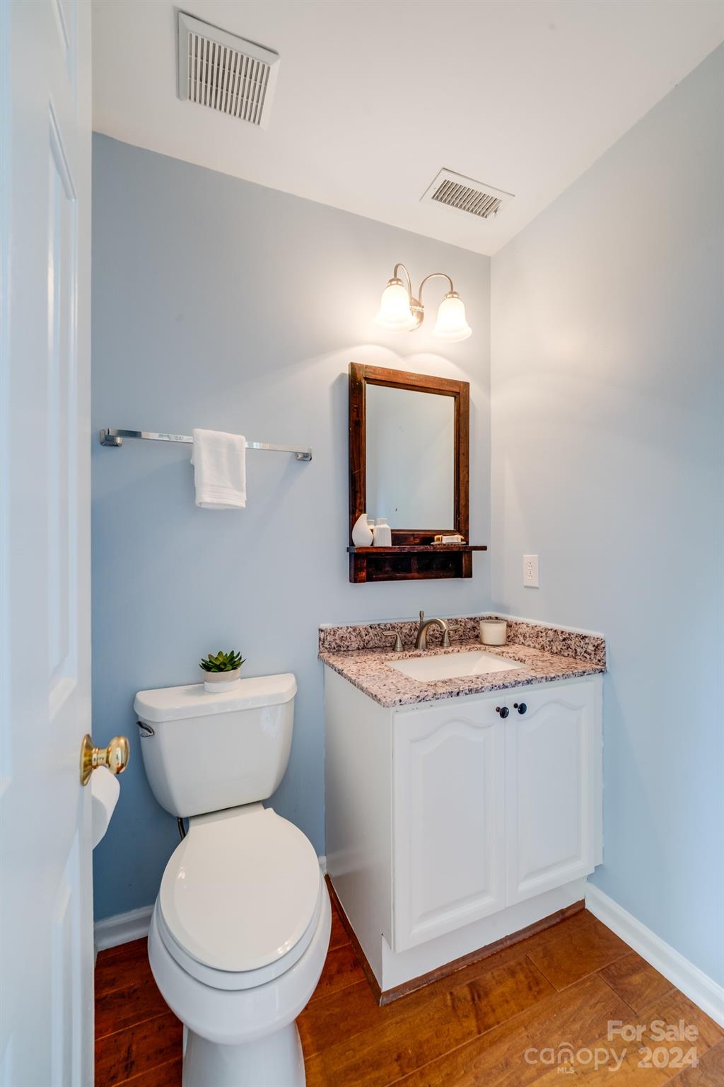 5040 Hickory Lake Lane