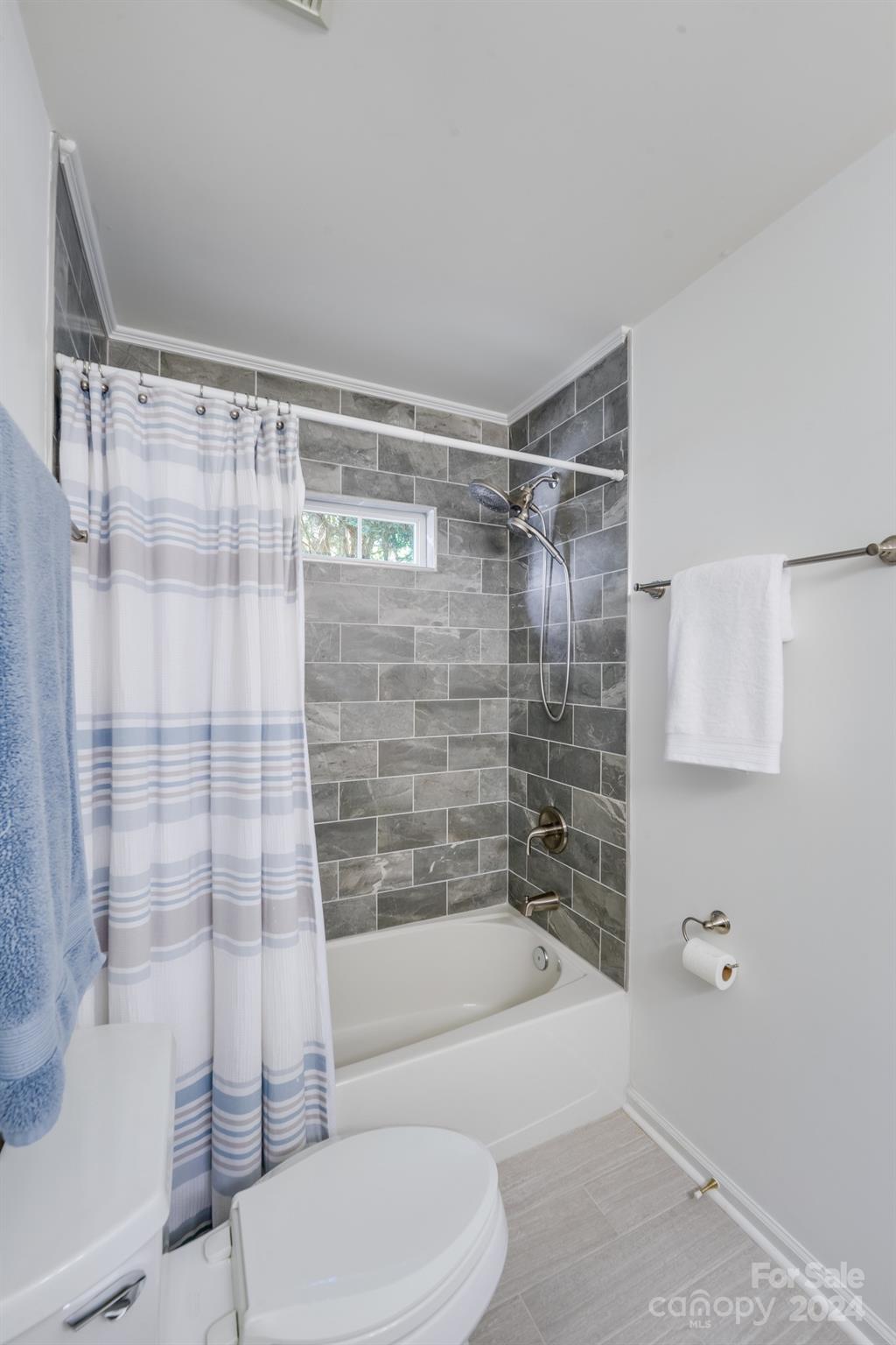 5040 Hickory Lake Lane