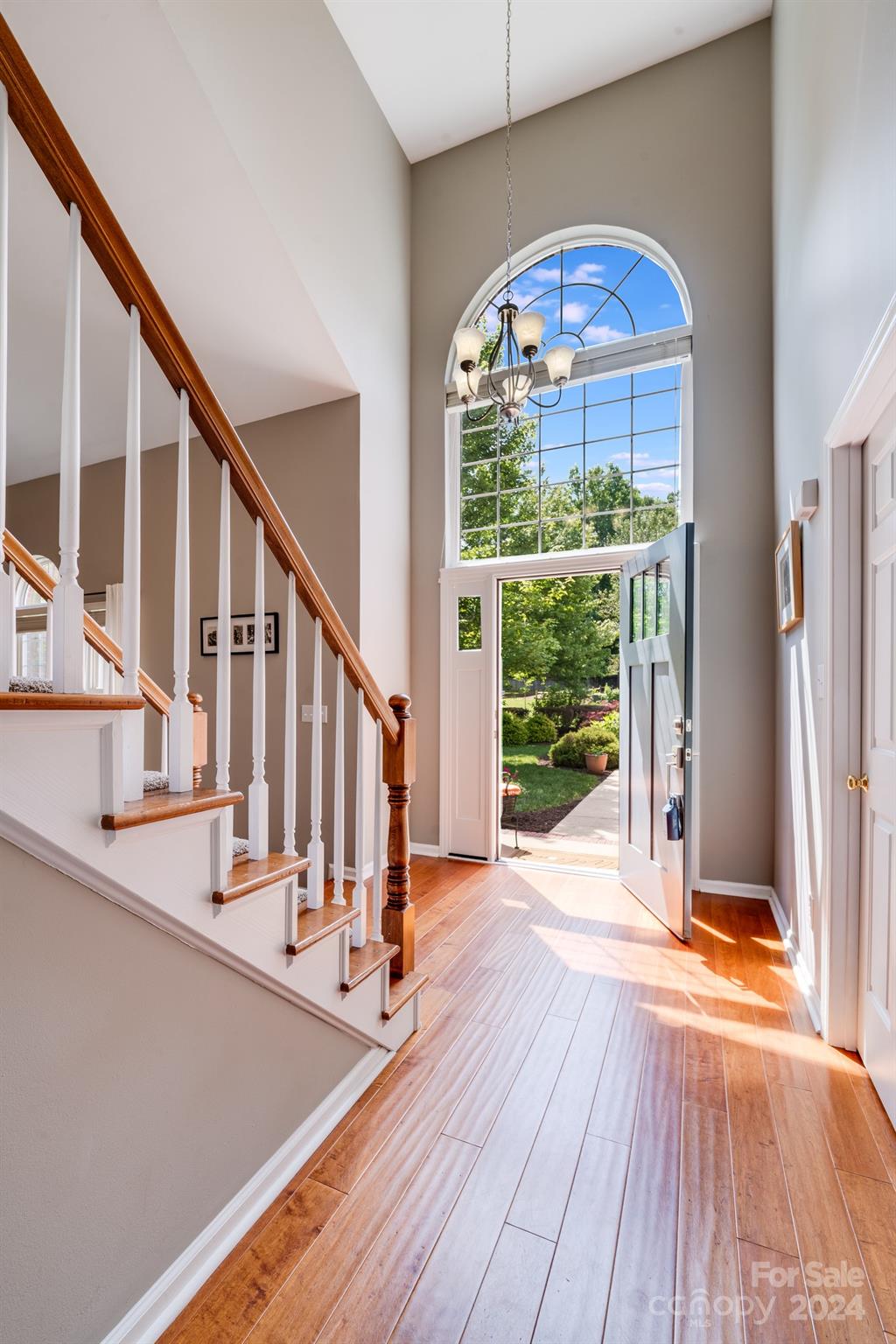 5040 Hickory Lake Lane