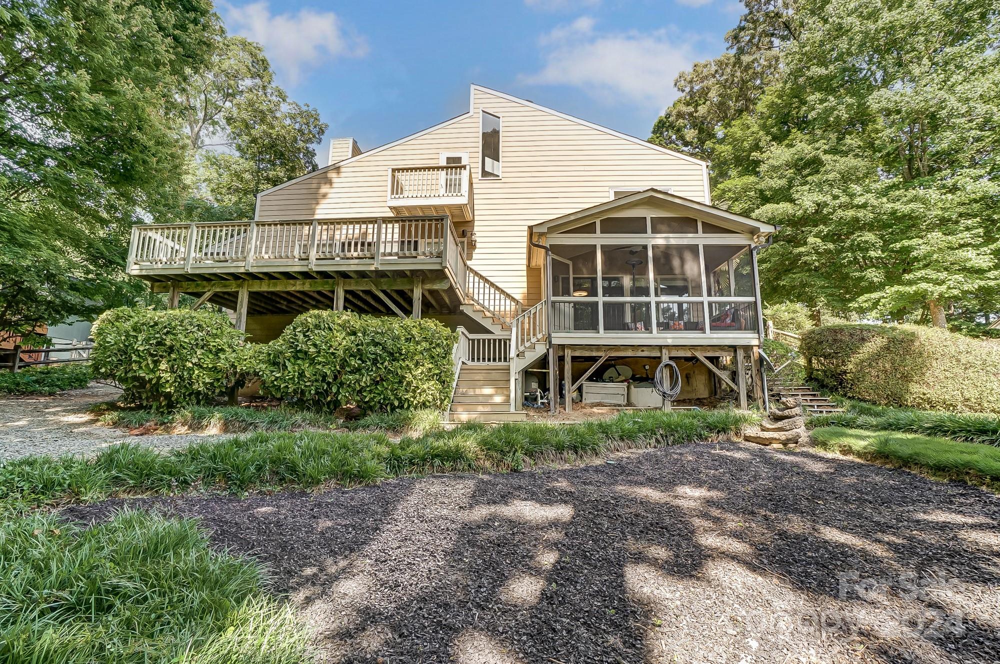 8110 Raintree Lane